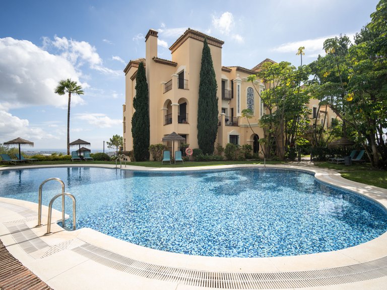 Apartment for Sale  in Benahavis, Malaga 27