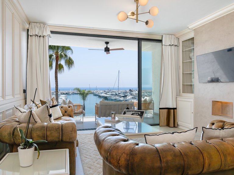 Apartment for Sale  in Marbella, Malaga 5