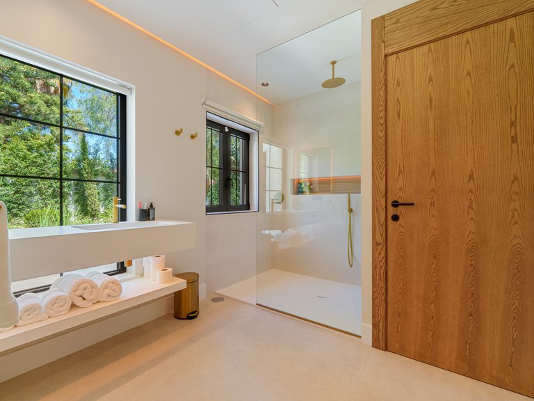 Apartment for Sale  in Marbella, Malaga 40