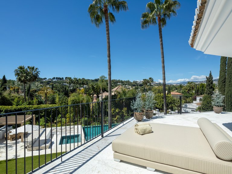 Apartment for Sale  in Marbella, Malaga 17