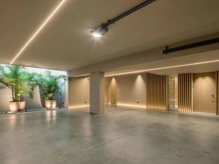 Apartment for Sale  in Marbella, Malaga 19