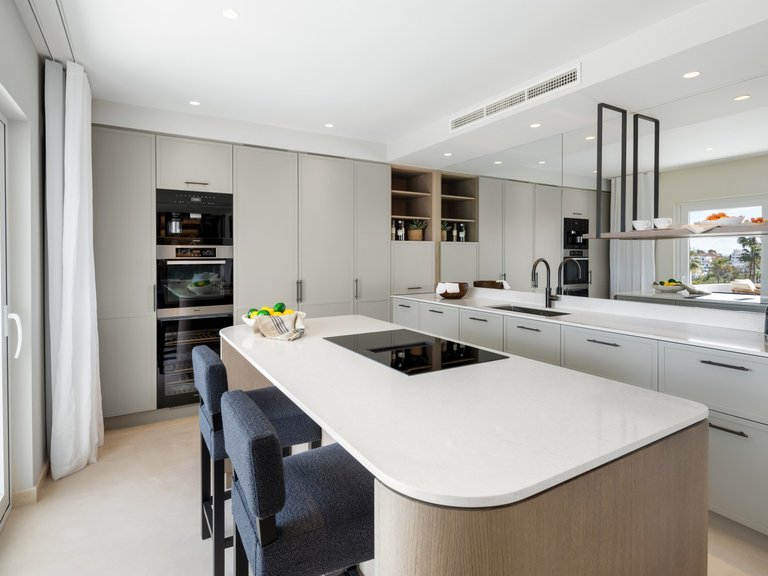 Apartment for Sale  in Marbella, Malaga 9