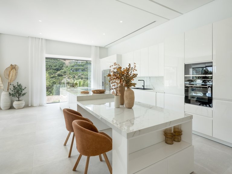 Apartment for Sale  in Benahavis, Malaga 13