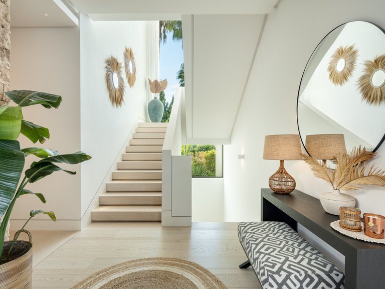 Apartment for Sale  in Benahavis, Malaga 11