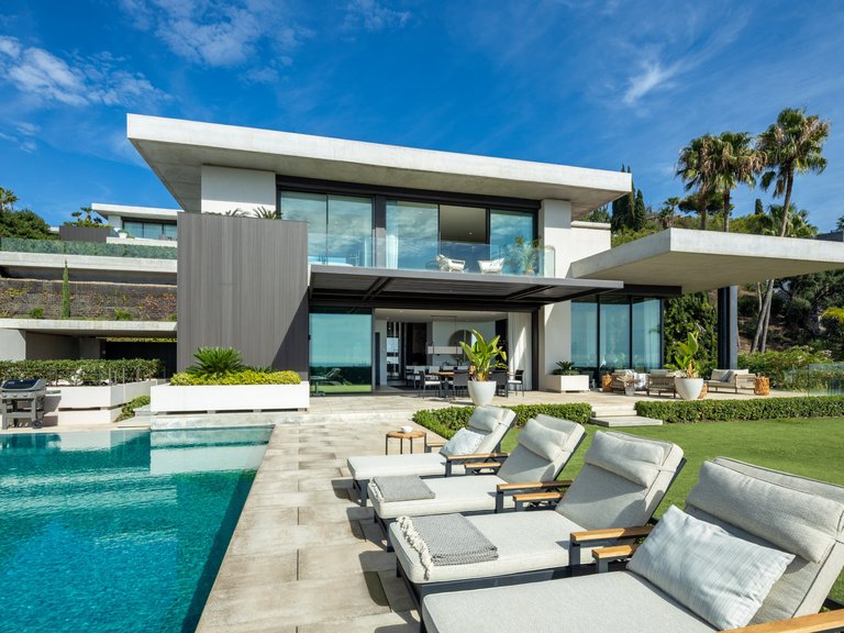 Apartment for Sale  in Benahavis, Malaga 2