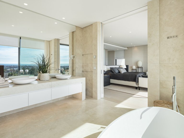 Apartment for Sale  in Benahavis, Malaga 14