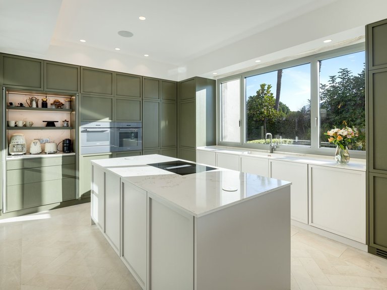 Apartment for Sale  in Benahavis, Malaga 14