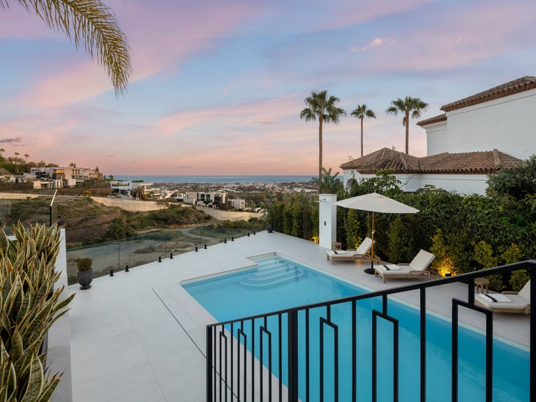 Apartment for Sale  in Benahavis, Malaga 26