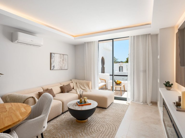Apartment for Sale  in Marbella, Malaga 12