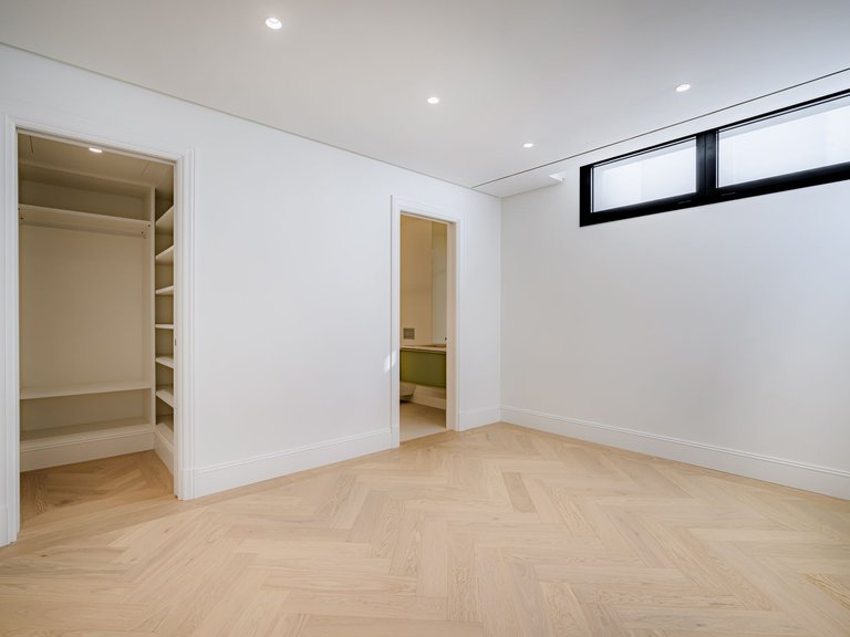 Apartment for Sale  in Marbella, Malaga 22
