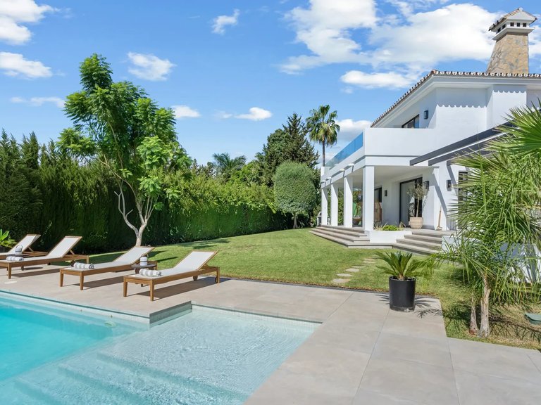 Apartment for Sale  in Marbella, Malaga 2