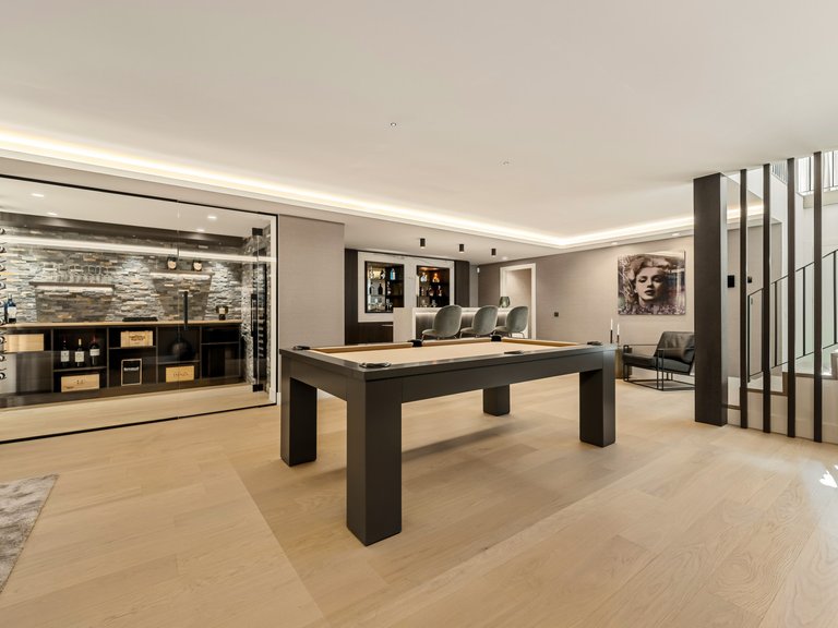 Apartment for Sale  in Marbella, Malaga 48