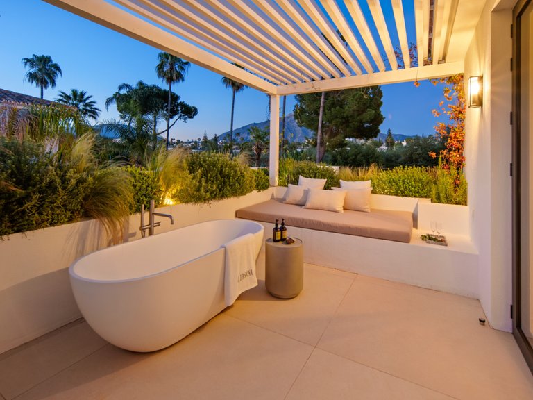 Apartment for Sale  in Marbella, Malaga 34