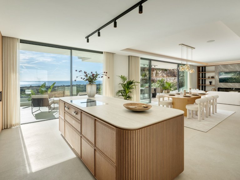 Apartment for Sale  in Marbella, Malaga 11