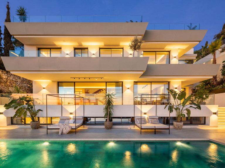 Apartment for Sale  in Marbella, Malaga 43