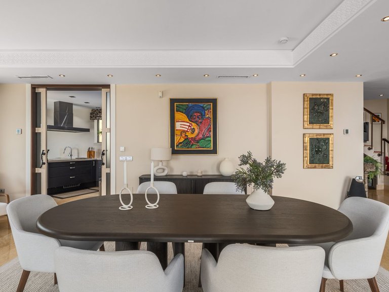 Apartment for Sale  in Marbella, Malaga 16