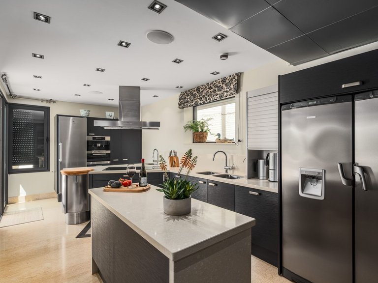 Apartment for Sale  in Marbella, Malaga 17