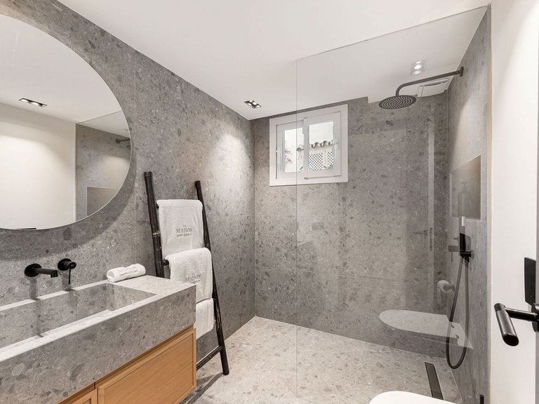 Apartment for Sale  in Marbella, Malaga 31