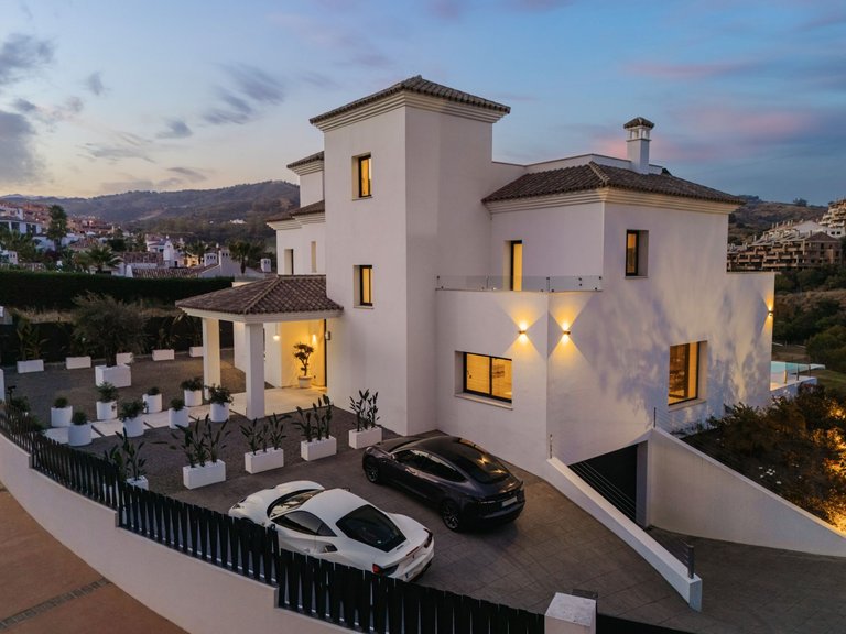 Apartment for Sale  in Marbella, Malaga 29