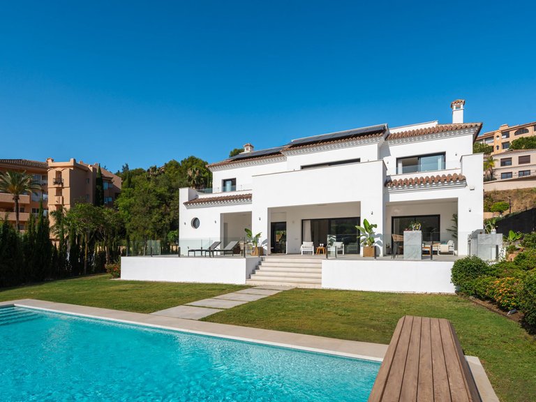 Apartment for Sale  in Marbella, Malaga 3