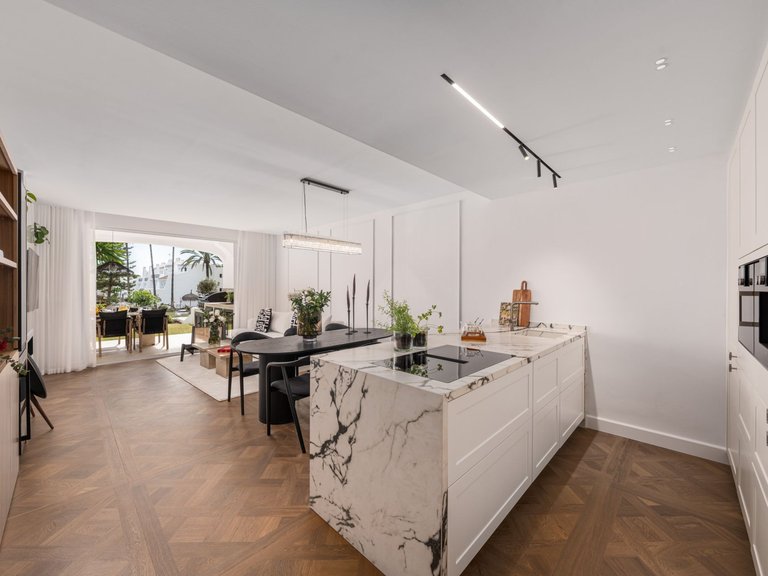 Apartment for Sale  in Marbella, Malaga 10