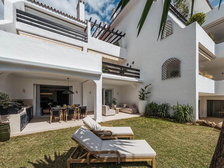 Apartment for Sale  in Marbella, Malaga 18