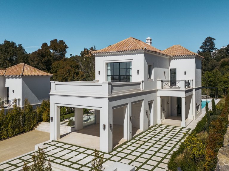Apartment for Sale  in Marbella, Malaga 3
