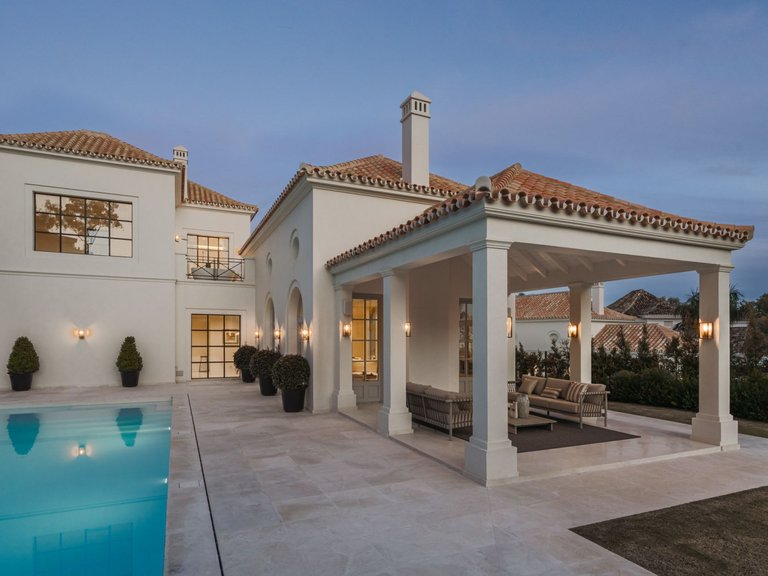 Apartment for Sale  in Marbella, Malaga 42