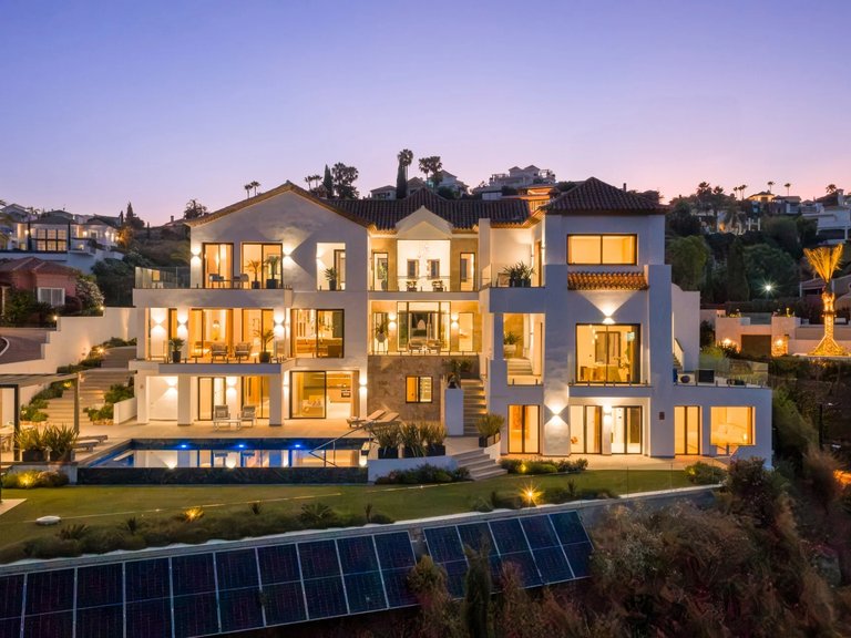 Apartment for Sale  in Benahavis, Malaga 2