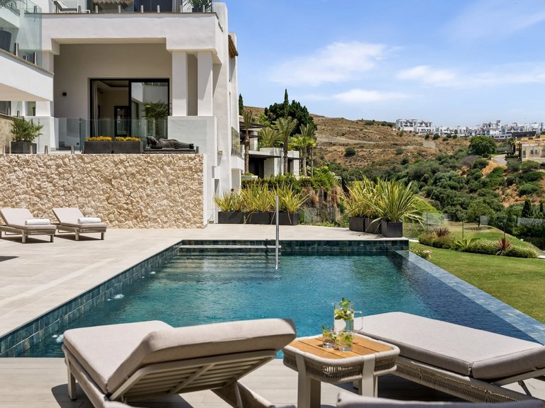 Apartment for Sale  in Benahavis, Malaga 5