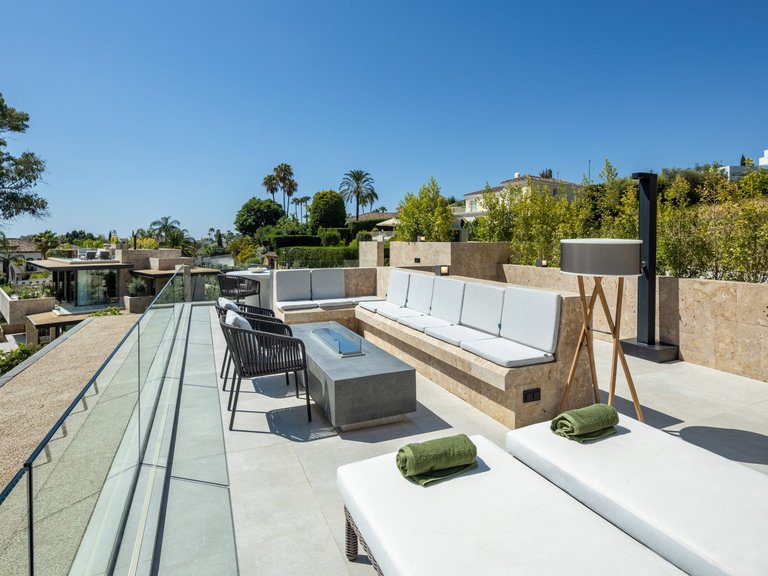Apartment for Sale  in Marbella, Malaga 19