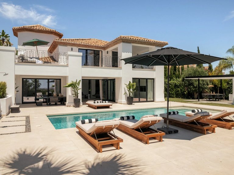 Apartment for Sale  in Marbella, Malaga 23