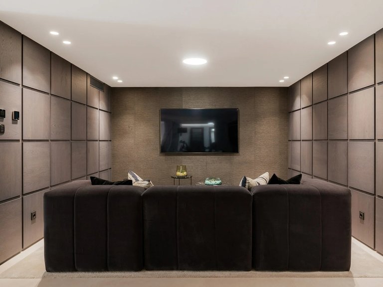 Apartment for Sale  in Marbella, Malaga 19