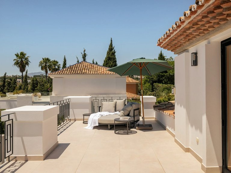 Apartment for Sale  in Marbella, Malaga 11