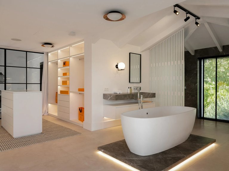Apartment for Sale  in Marbella, Malaga 14