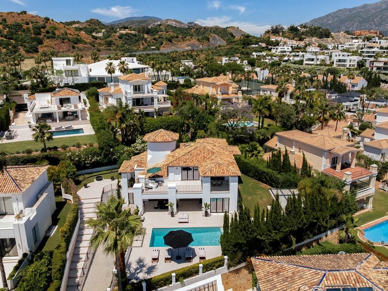 Apartment for Sale  in Marbella, Malaga 24