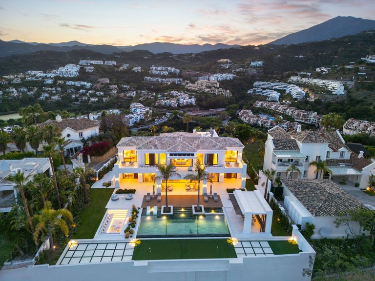 Apartment for Sale  in Benahavis, Malaga 43