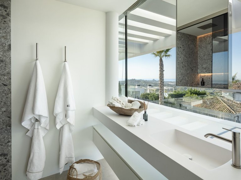 Apartment for Sale  in Benahavis, Malaga 25