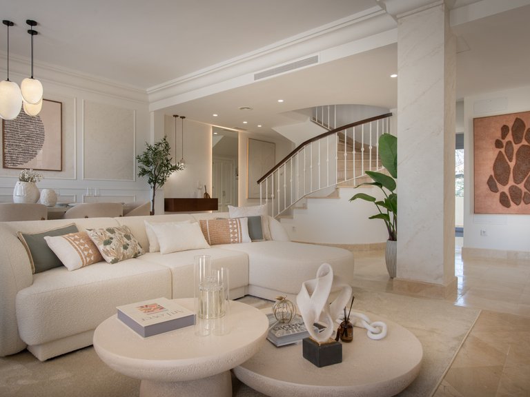 Apartment for Sale  in Marbella, Malaga 12