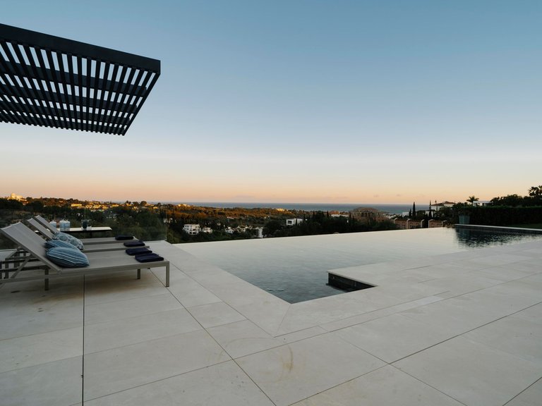 Apartment for Sale  in Benahavis, Malaga 11