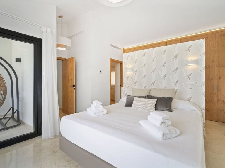 Apartment for Sale  in Marbella, Malaga 10
