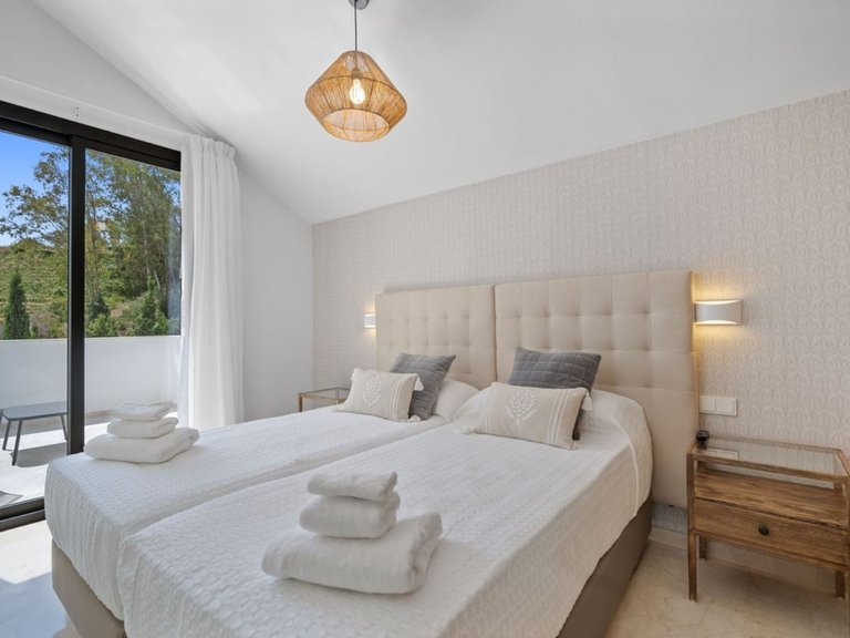 Apartment for Sale  in Marbella, Malaga 18