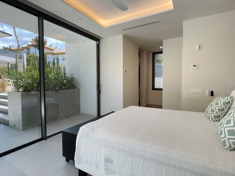Apartment for Sale  in Marbella, Malaga 34