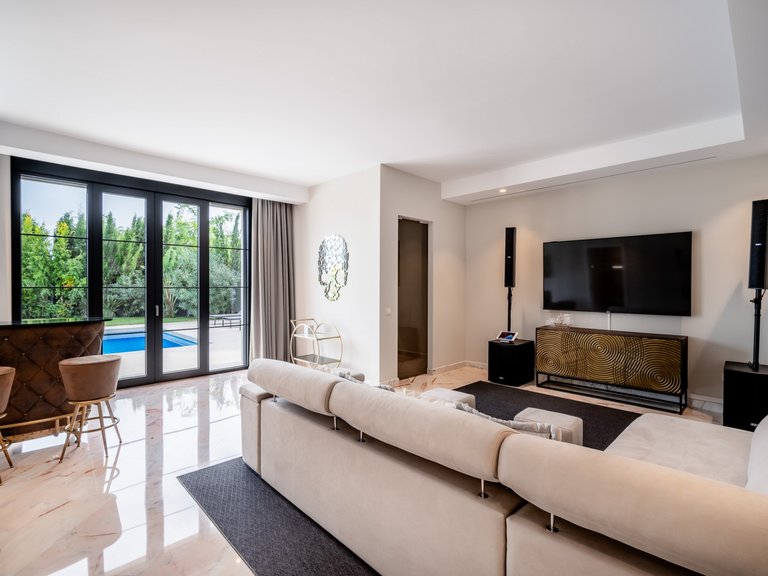 Apartment for Sale  in Marbella, Malaga 8