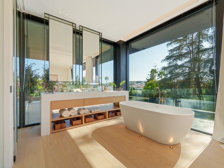 Apartment for Sale  in Marbella, Malaga 15