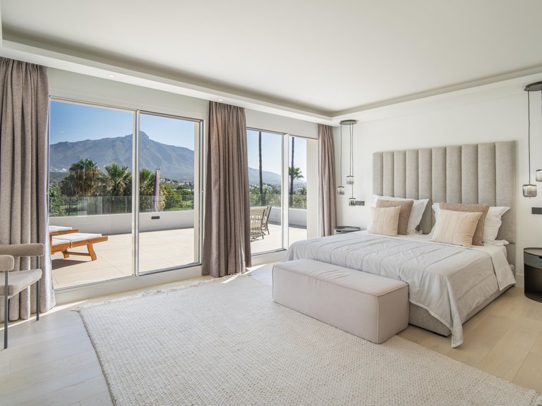 Apartment for Sale  in Marbella, Malaga 18