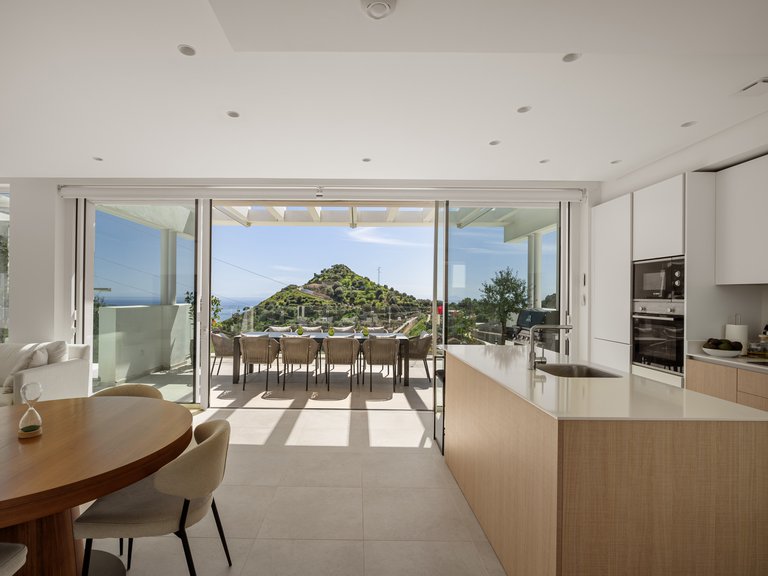 Apartment for Sale  in Ojen, Malaga 9