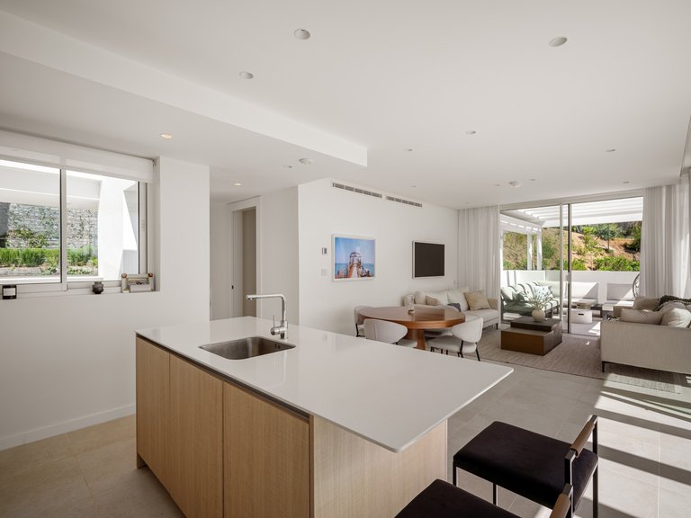 Apartment for Sale  in Ojen, Malaga 11