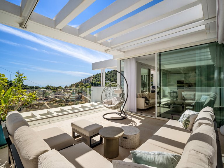 Apartment for Sale  in Ojen, Malaga 2