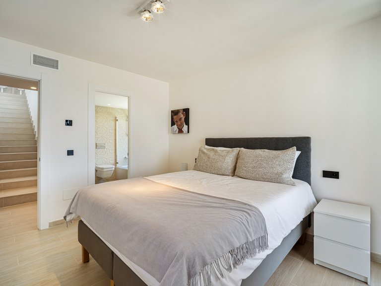 Apartment for Sale  in Marbella, Malaga 24